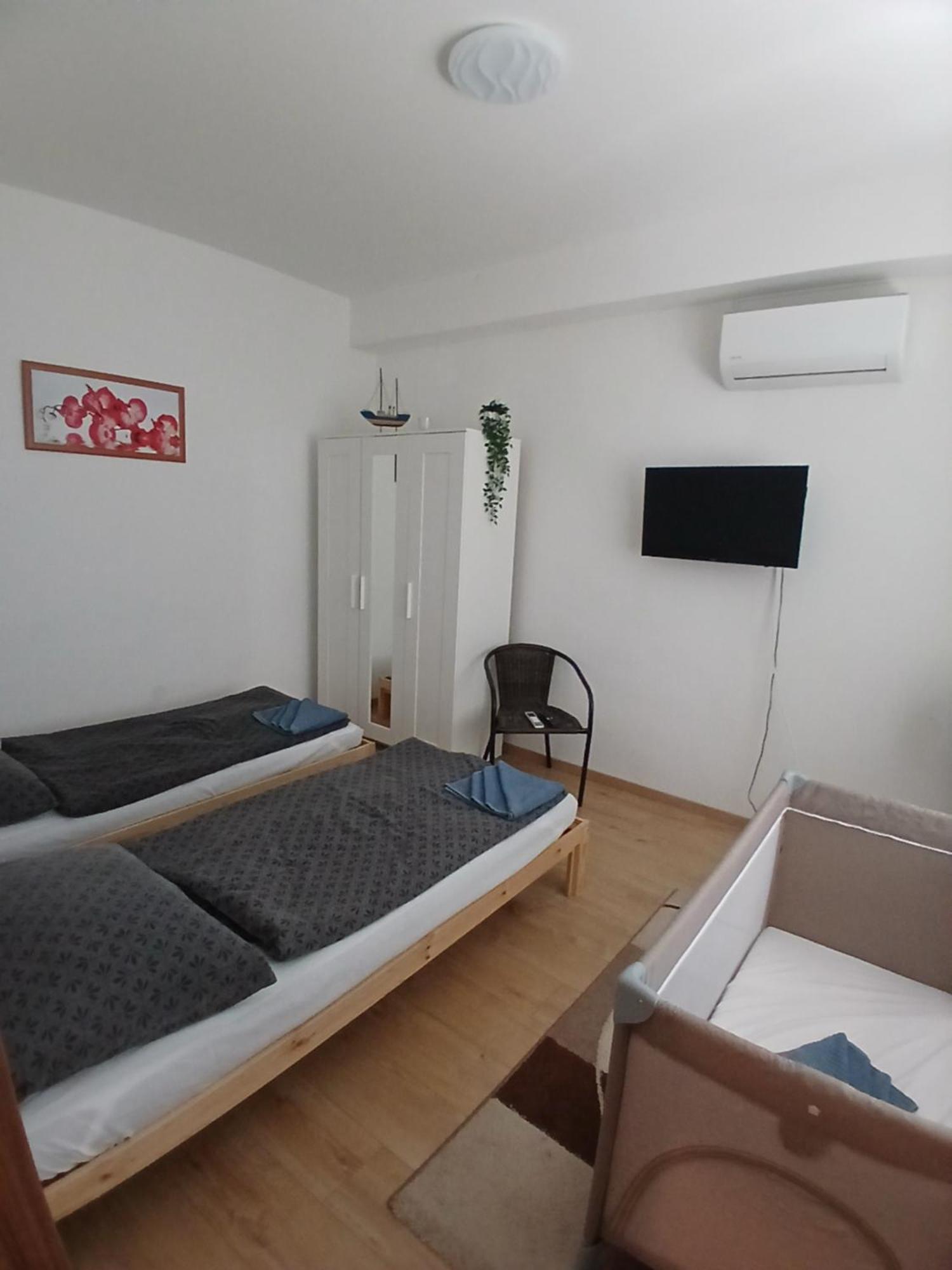 Fuzfofuerdoi Szallashely Balatonfůzfő Exterior foto